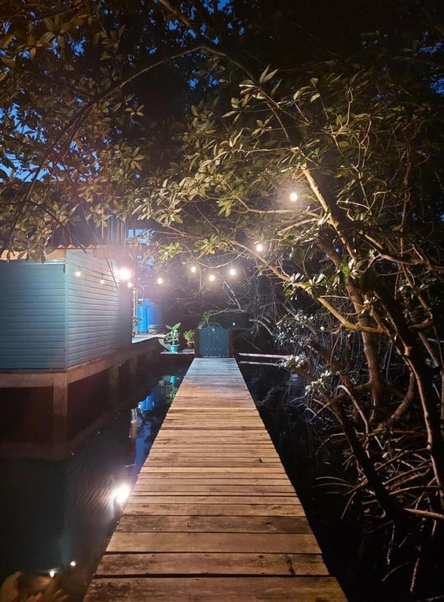 The Sunsetter Bed & Breakfast Bocas del Toro Exteriör bild