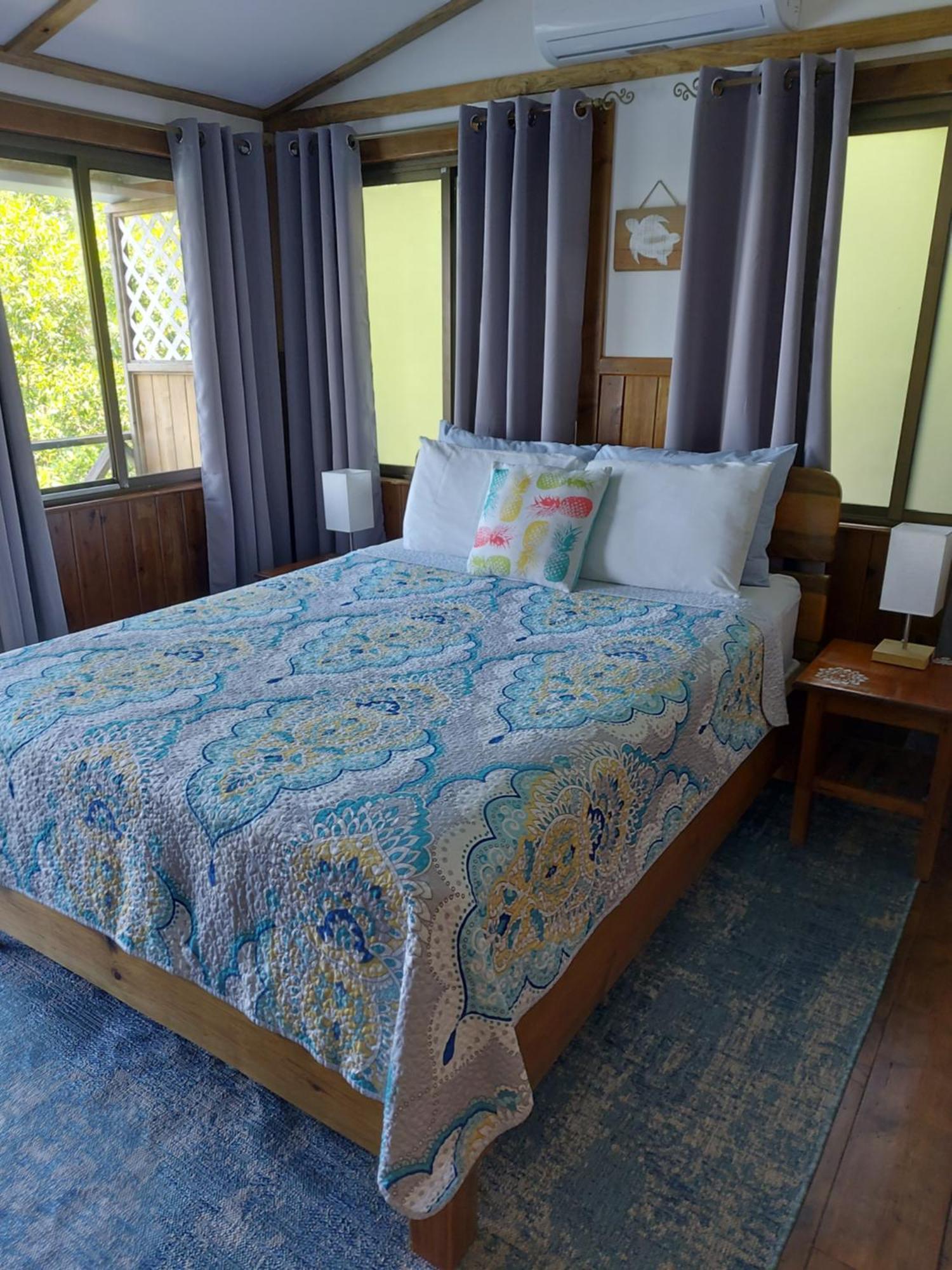 The Sunsetter Bed & Breakfast Bocas del Toro Exteriör bild